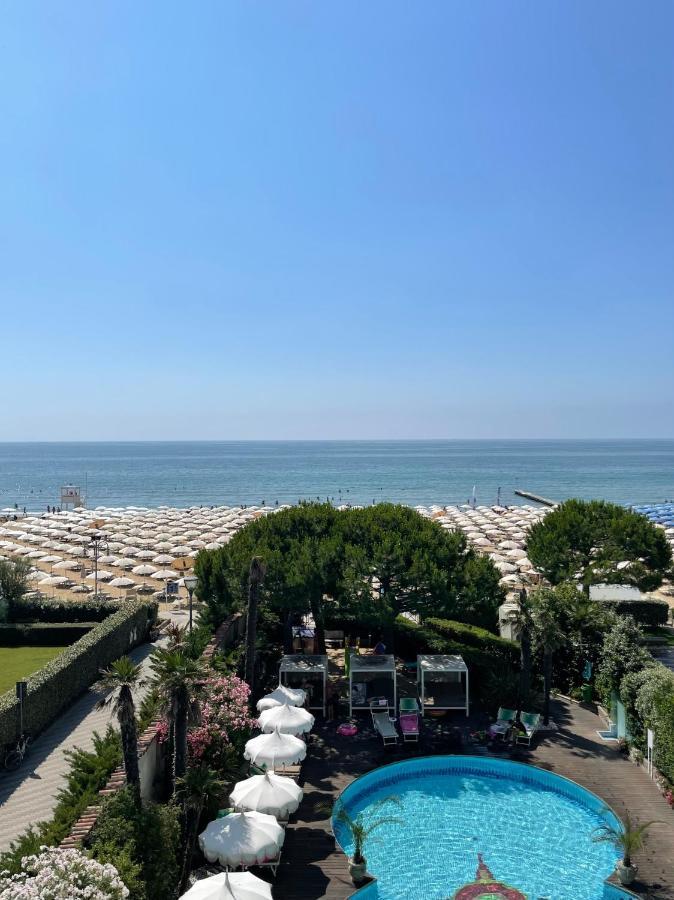 Park Hotel Cellini Lido di Jesolo Exterior foto